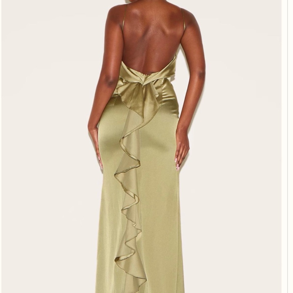 PrettyLittleThing Olive Green Backless Dress